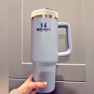 New 40 oz Stanley tumbler